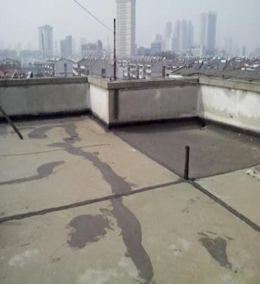 芒康漏水维修 楼顶漏水是什么原因，楼顶漏水维修方法是什么?
