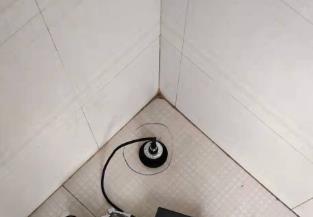 芒康卫生间漏水维修之 loft 夹层储藏室毗邻暗管渗水哪家好，推荐诚匠小爱修缮